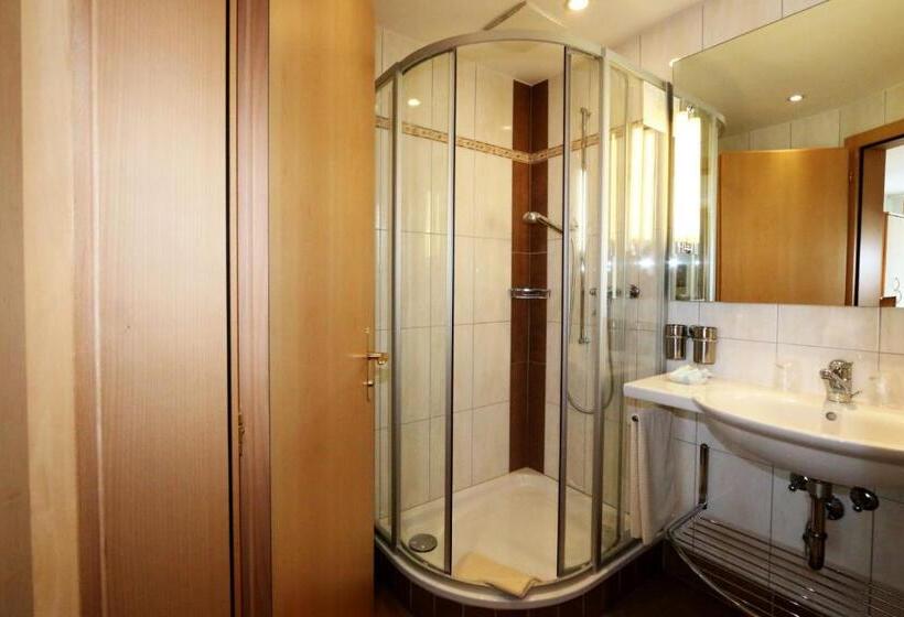 اتاق استاندارد با بالکن, Amber Ski In/out Hotel & Spa