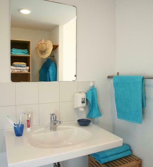 اتاق اکونومی با حمام مشترک, Lugano Savosa Youth Hostel
