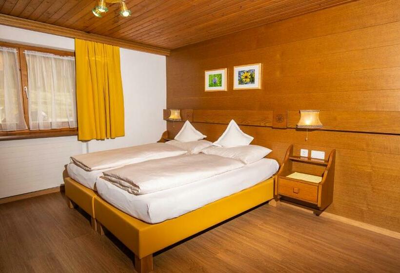 اتاق سوپریور با بالکن, Sonnenhotel Soldanella Sonneck