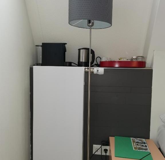 标准单人间, B&b Bovenweg