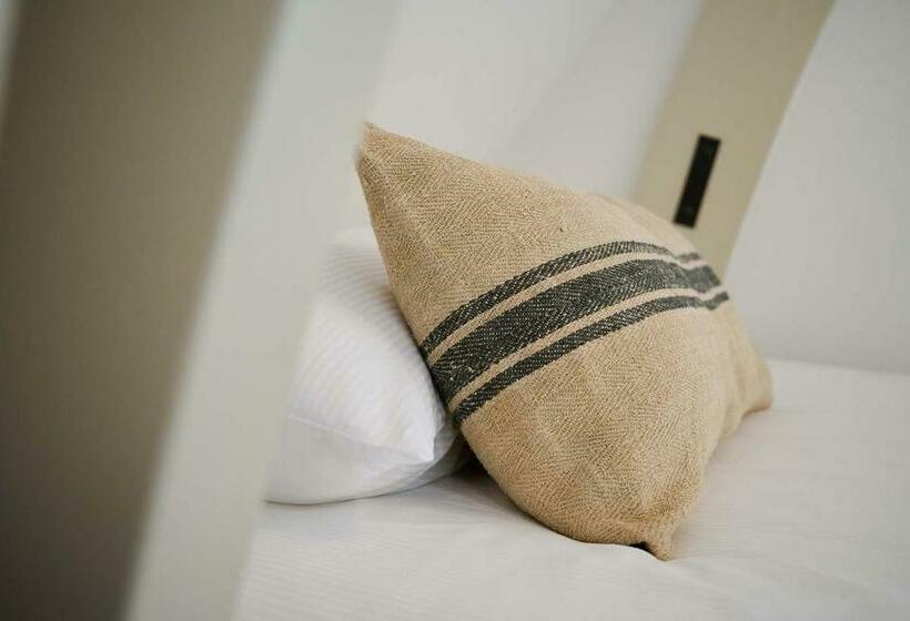 4인용 스탠다드 룸, Hello I M Local   Boutique Hostel