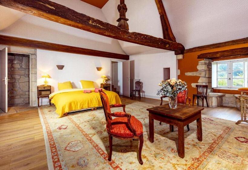 침실 2개 주택, Manoir De Kerat