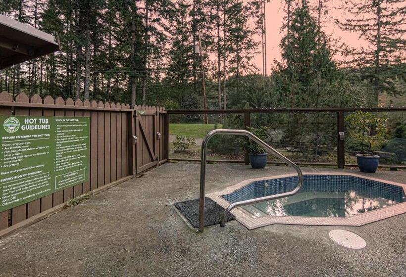Дом 2 Спальни, Cusheon Lake Resort