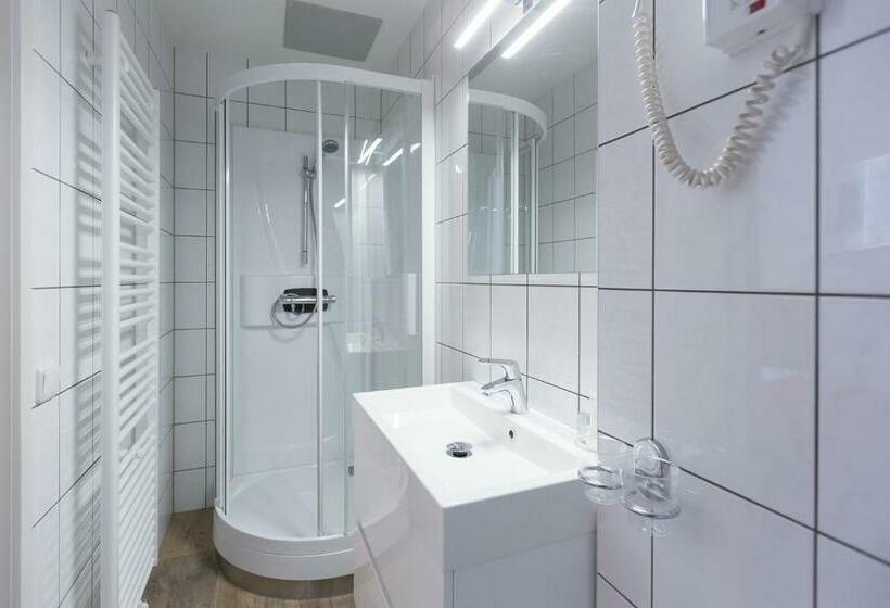 标准单人间, Stadshotel Heerlen