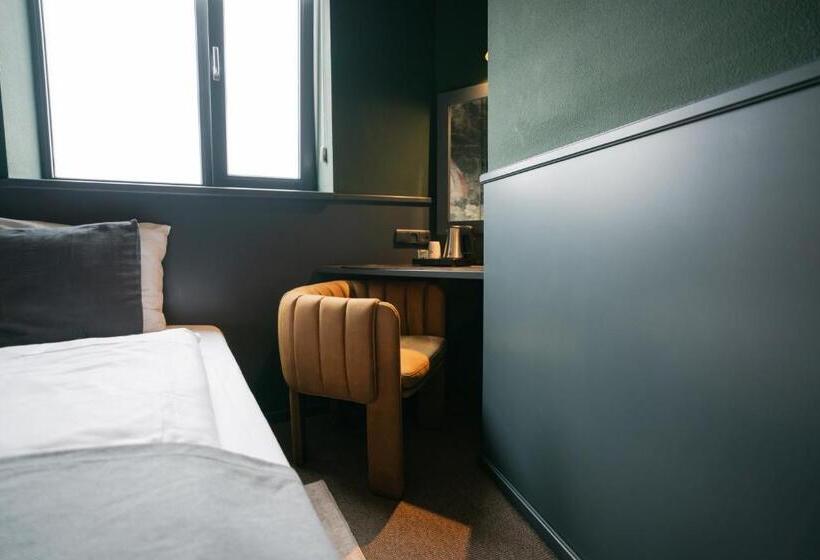 标准单人间, Stadshotel Heerlen