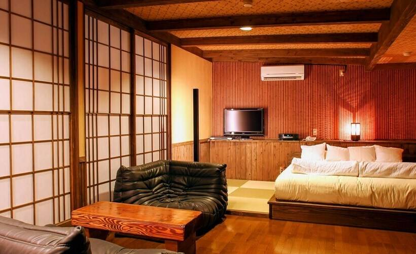 غرفة سوبيريور, Asotsuruya