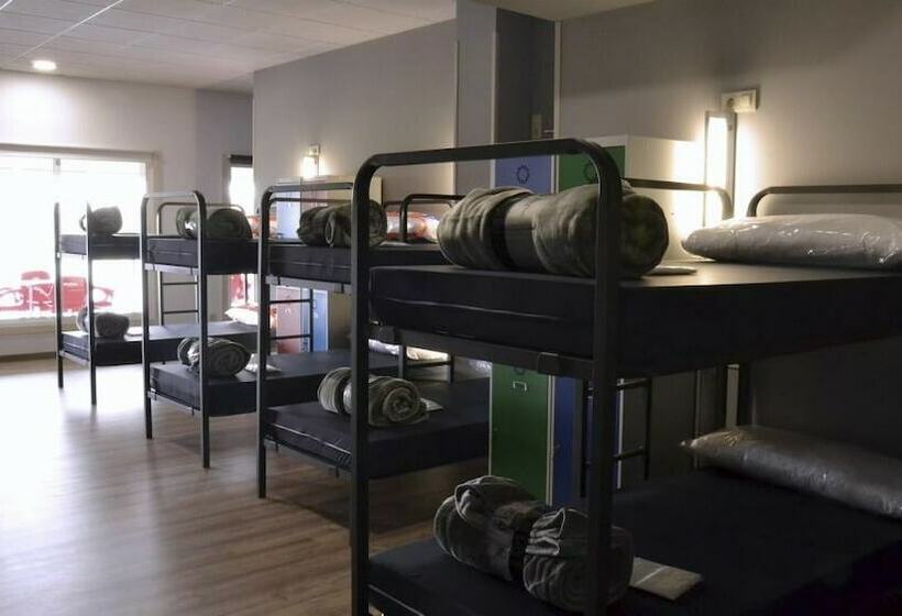 Кровать в Общей Комнате, Albergue Alfonso Ii