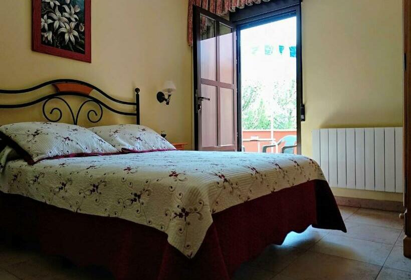 标准间带露台, Hostal Almenara