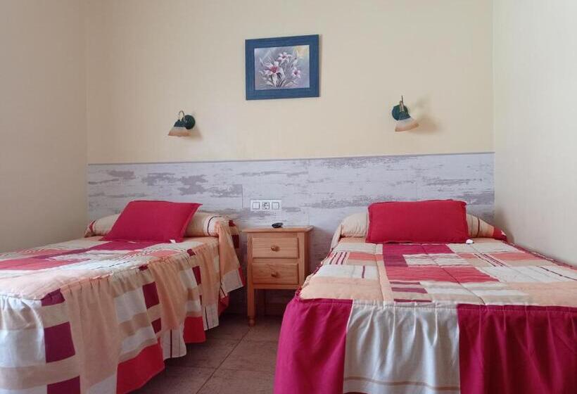 חדר סטנדרט, Hostal Almenara