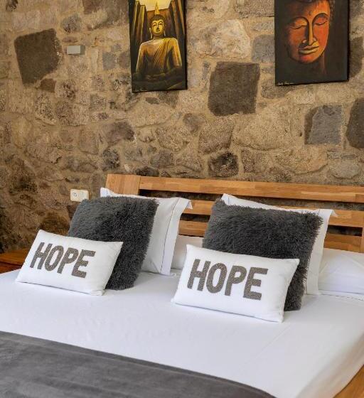 Quarto Estandar com Hidromassagem, Somnis De L´empordà