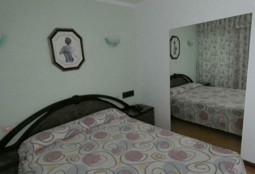 이코노미 룸, Motel Caldas