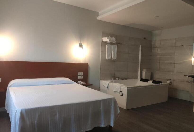 Sviitti Poreallas, Motel Caldas