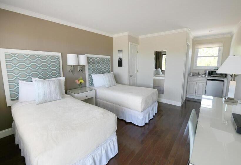 Номер Стандарт с Балконом, Bayview Resort