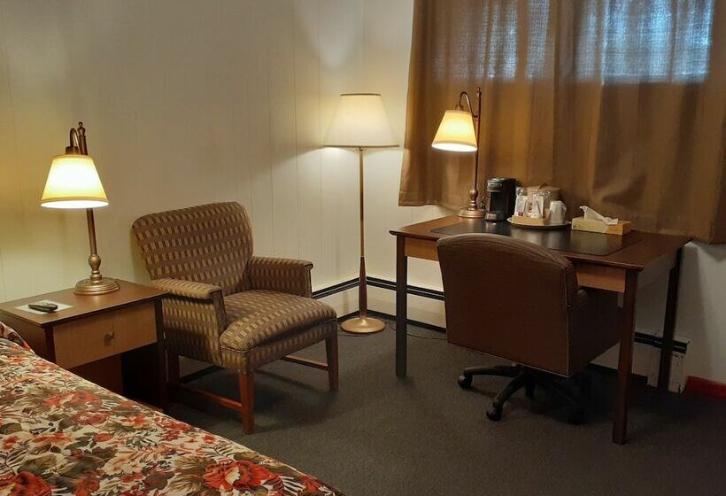 Номер Deluxe, Cortland Motel