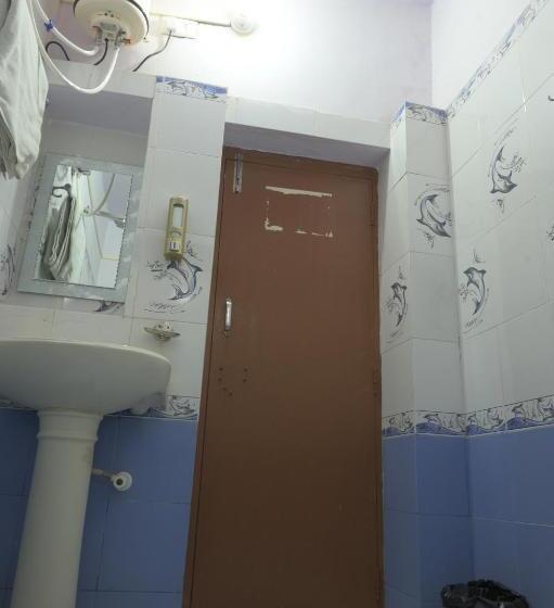 Quarto Deluxe, Renuka