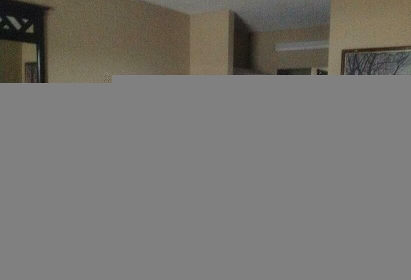 ビジネスルーム, Highway Inn