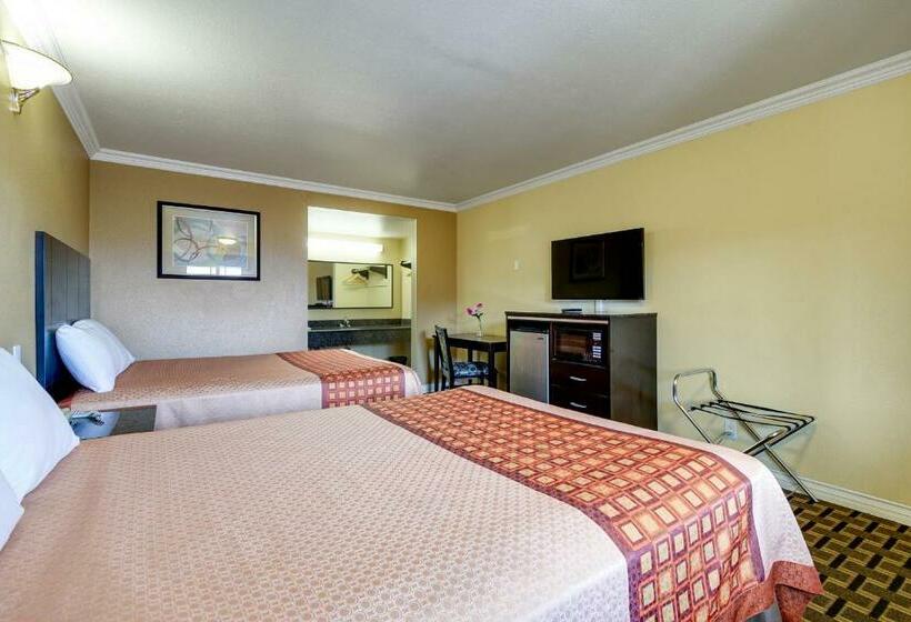 Номер Deluxe, Hacienda Inn