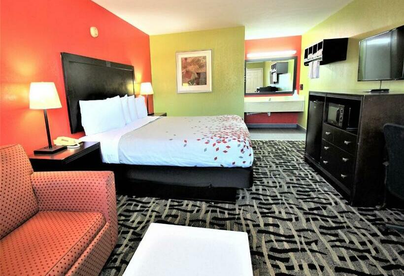 스탠다드 룸 킹사이즈 침대, Travel Inn Eutaw
