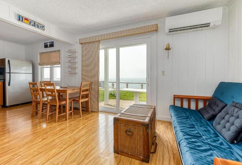 Апартаменты 2 Спальни Вид на Море, The Montauk Soundview