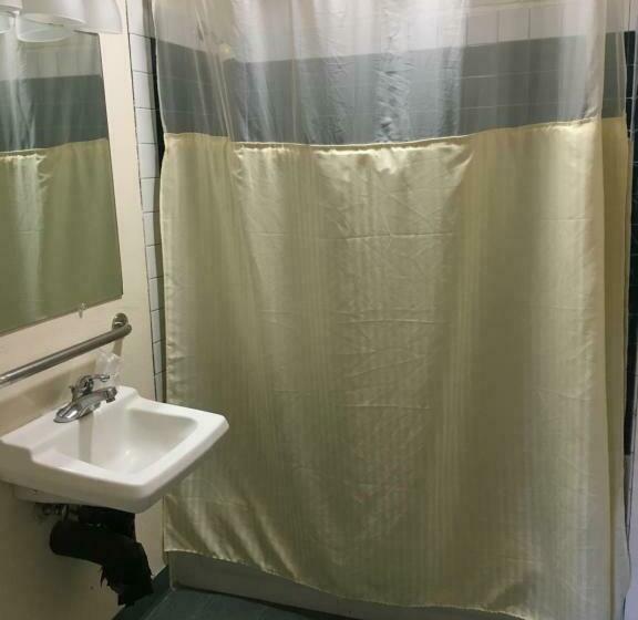 Номер Стандарт, Budget Inn Motel