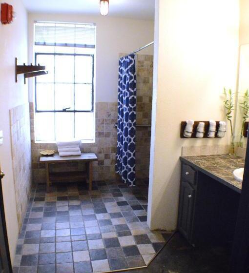 Люкс Повышенной Комфортности, Firehouse Hostel