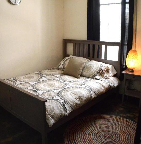 Люкс Повышенной Комфортности, Firehouse Hostel
