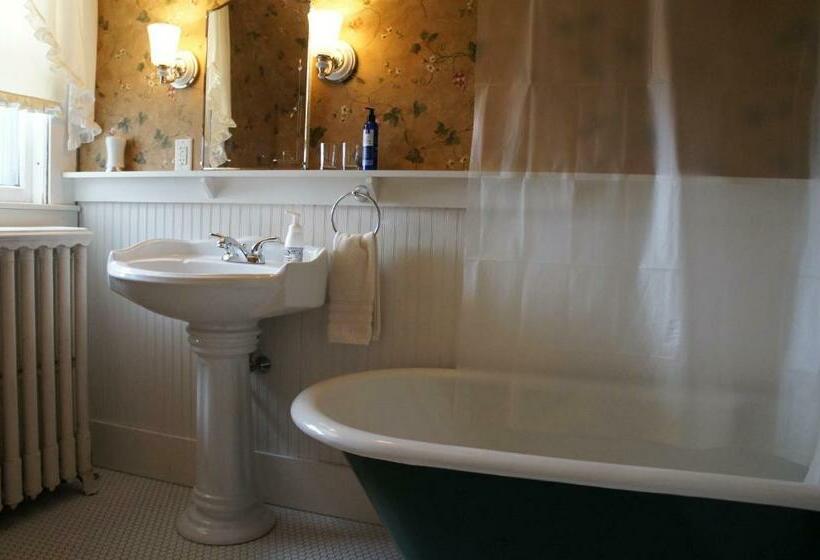 Номер Стандарт, Maplecroft Bed & Breakfast