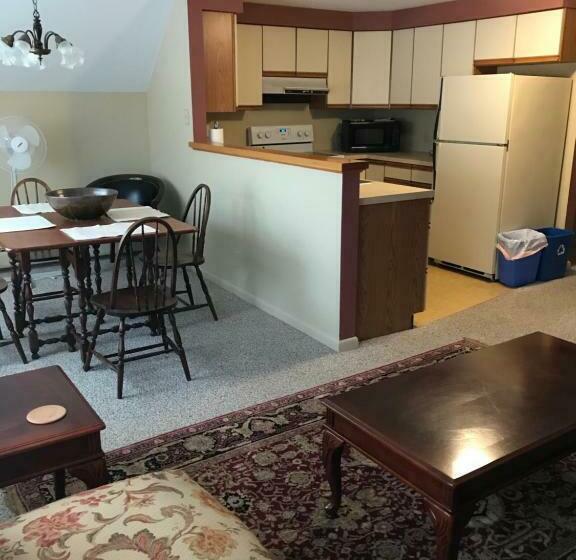 Апартаменты 1 Спальня, Maplecroft Bed & Breakfast