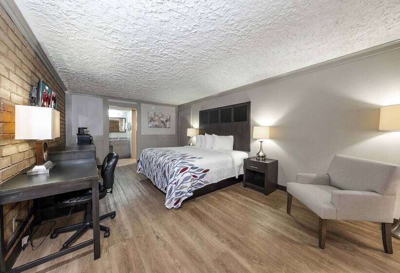 Номер Deluxe, Red Roof Inn Monroe