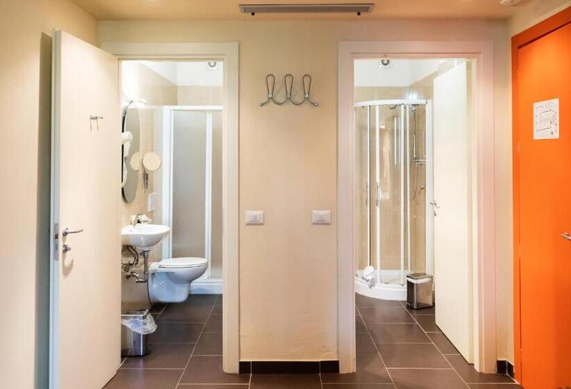 اتاق استاندارد سه نفره, Fiera Rho