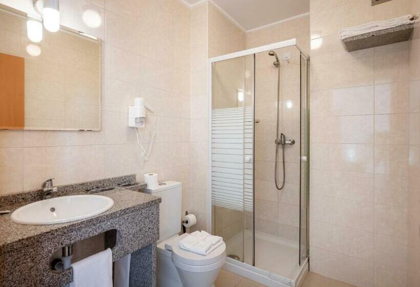 استودیوی استاندارد, Apartamentos Mirante Da Rocha