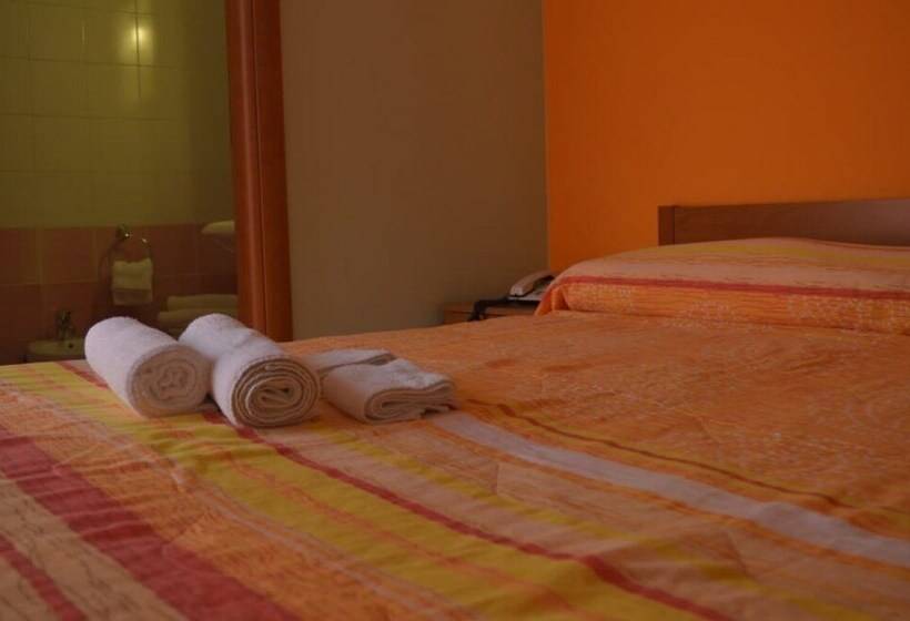 Четырехместный Номер Стандарт, B&b Scalea Rooms