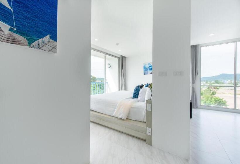 Номер Deluxe, Costa Village Bangsaray
