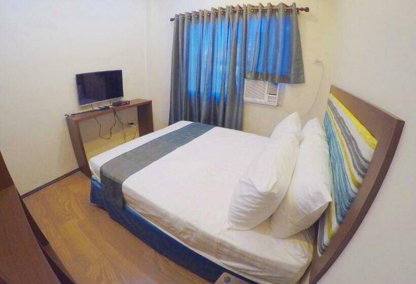 스탠다드 룸 더블 침대, Golden Gate Suites