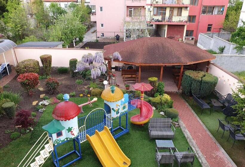 اتاق استاندارد, Family Hotel Kedara