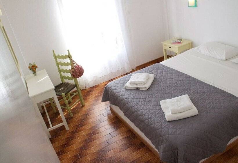 Quarto Quádruplo Deluxe, Arokaria Seaside