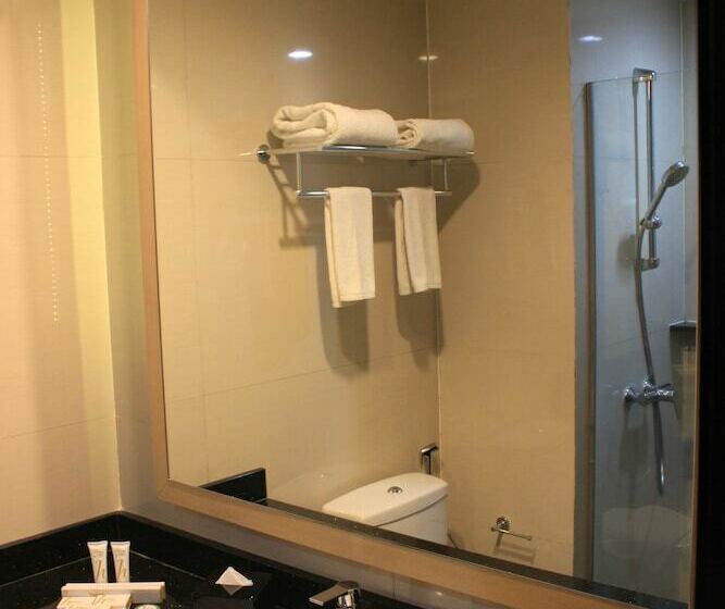 Номер Deluxe, Horison Hotel Sukabumi