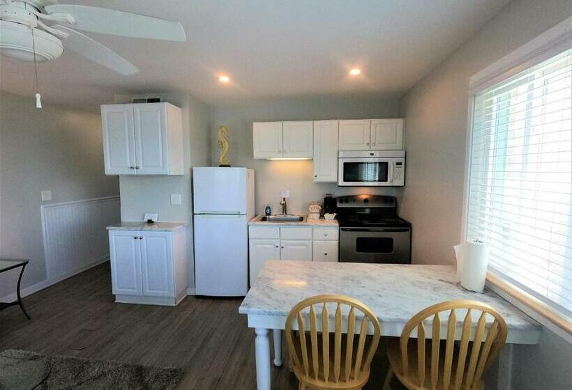Люкс Вид на Море, Sandpeddler Inn And Suites
