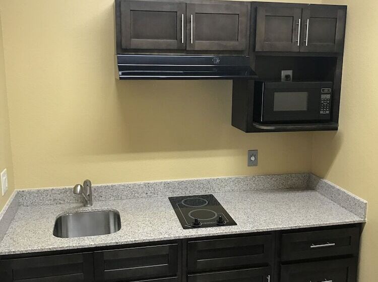 Номер Deluxe, Deluxe Inn & Suites   Baytown