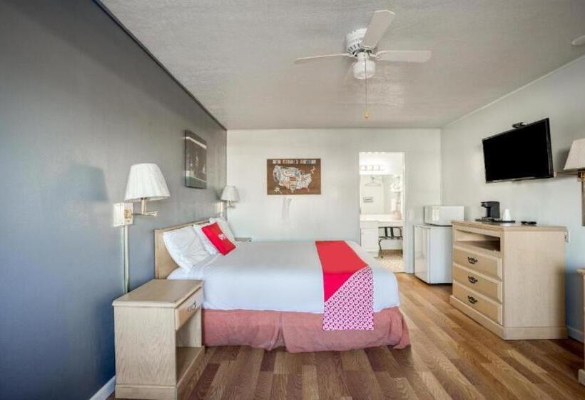 장애인을 위한 킹사이즈 침대 스탠다드 룸, OYO Hotel Heber Springs Lakeside