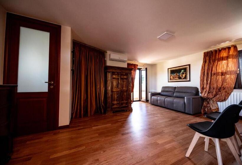 آپارتمان 1 خوابه, Apulia House
