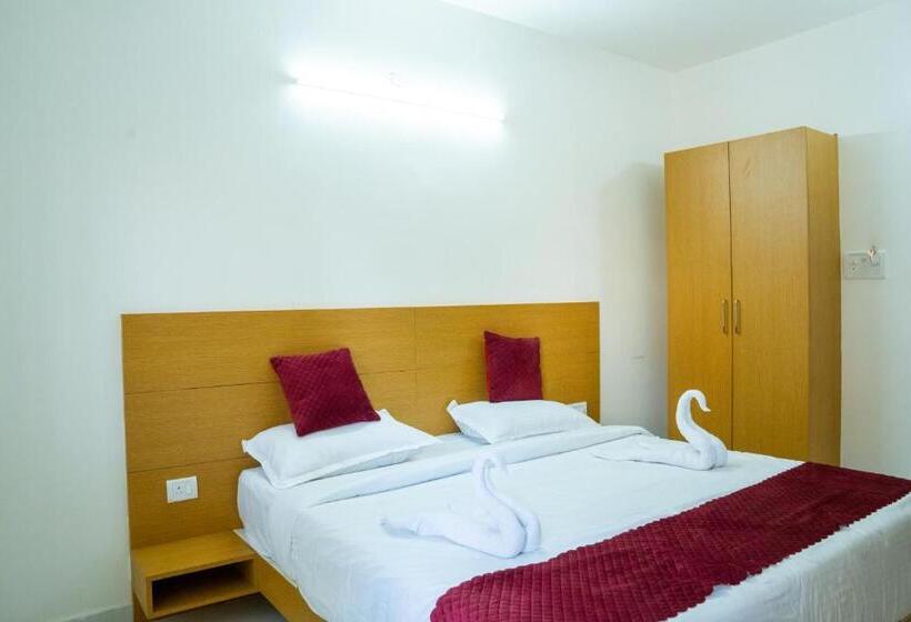 اتاق استاندارد, Pednekar Plaza Inn