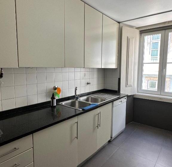 اتاق استاندارد با سرویس بهداشتی مشترک, Baixa Chiado Luxury Bedrooms