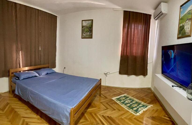 اتاق استاندارد با سرویس بهداشتی مشترک, Rooms   Near Bus Station