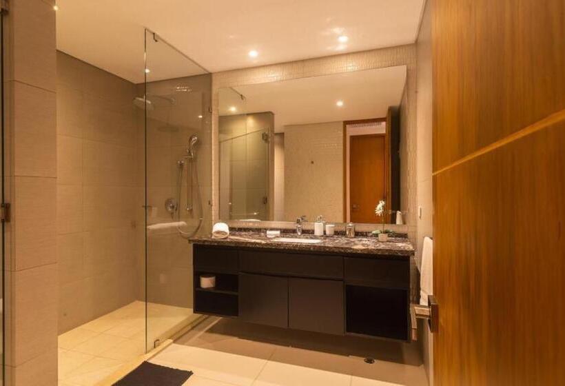 Apartamento 3 Dormitórios, Luxury Residences Close To The Old City By Parceros Group