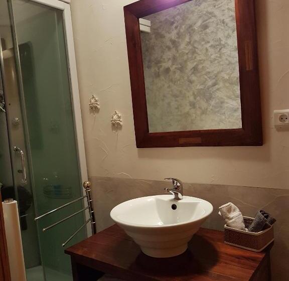 Трехместный Номер Комфорт, Domaine Du Mas Du Taillet