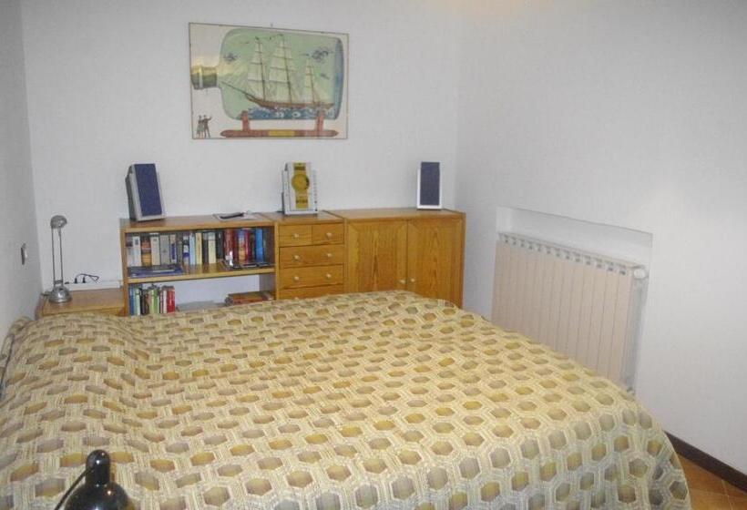 2 Bedroom Family Apartment with Views, Agriturismo Campo Del Monte