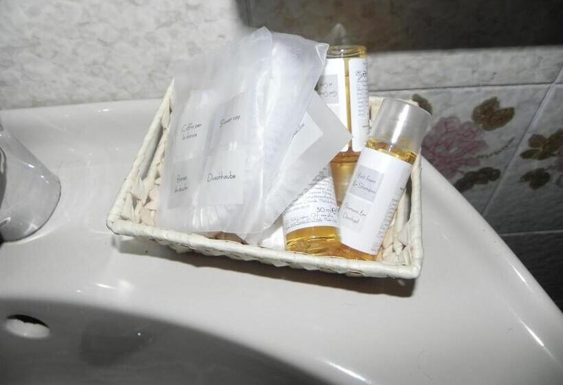 اتاق استاندارد یک نفره, Nuovo Pecetto