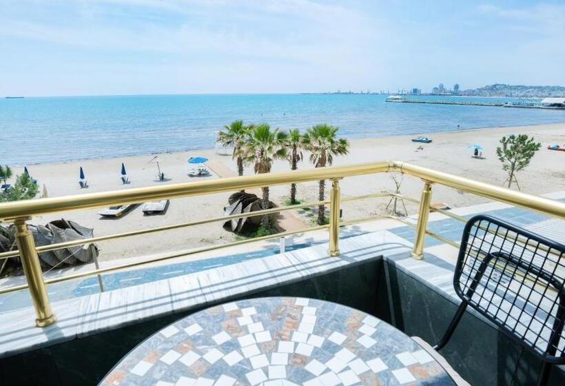 اتاق سه نفره سوپریور با چشمانداز دریا, Azure Sea View Apartment S