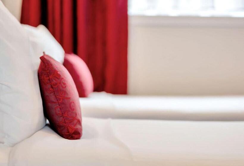 Семейные Апартаменты, Matamata Central Motel